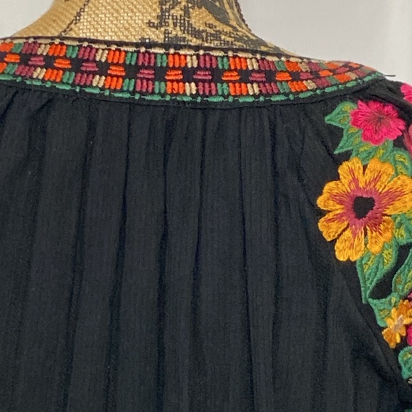 Boho Floral Embroidery Blouse XS - Picture 7 of 13